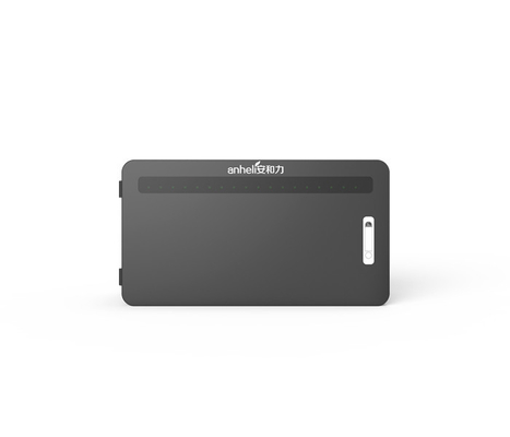 Mini gabinete de carga negro con capa intermedia de plástico de ingeniería ABS